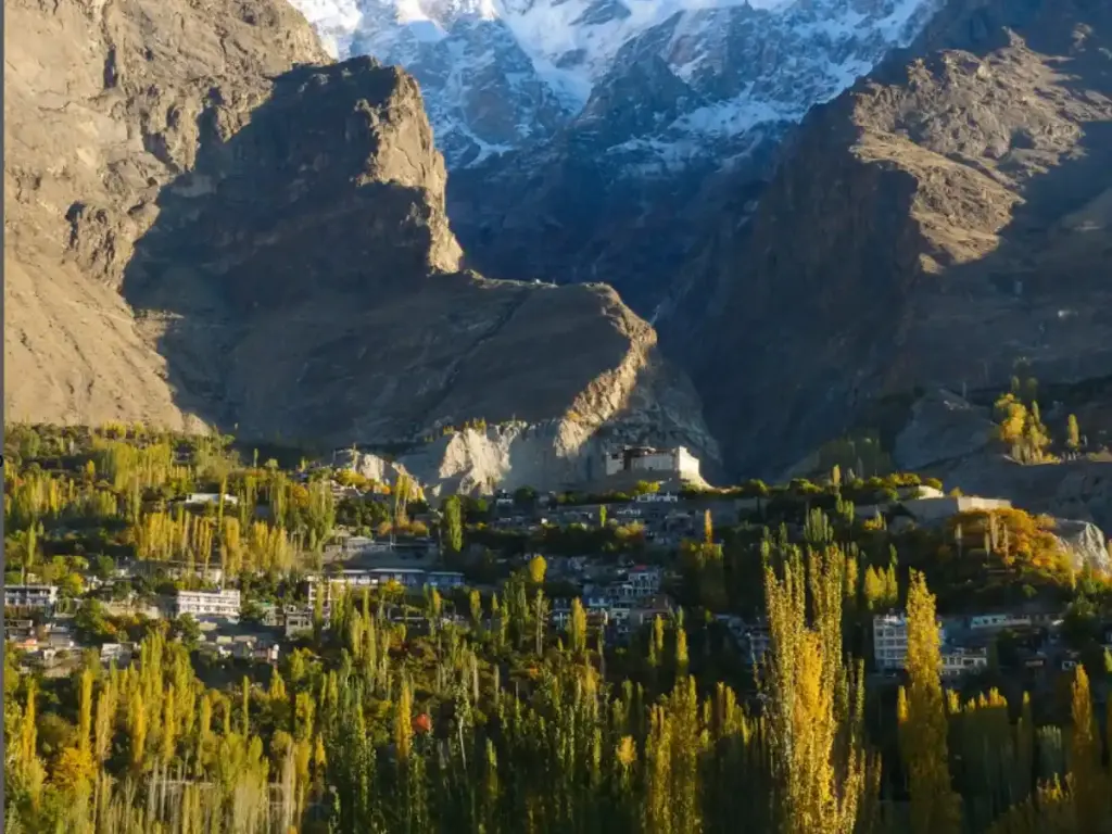 Best Tourist Attraction Places in Hunza